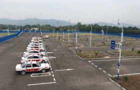 眉山恒通驾校