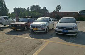 保定郡城驾校