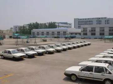 东方驾校