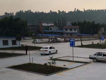 启泰驾校