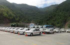 重庆夔门驾校