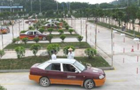 广州新学士驾校