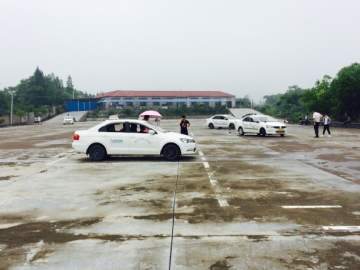 南兴驾校