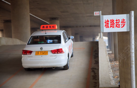 大连鼎通驾校