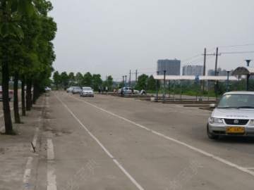 鹏城驾校