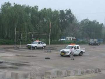 于洪驾校