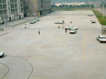 东方驾校