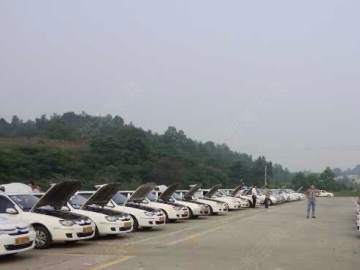 万畅驾校