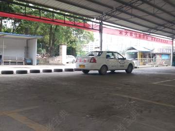 贵大驾校