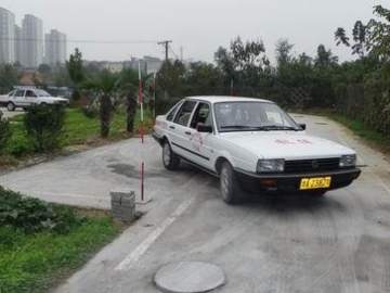 银丰驾校