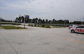 乐山易通驾校