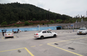 黔南布依族苗族自治州顺安驾校