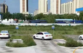包头锦鸿驾校