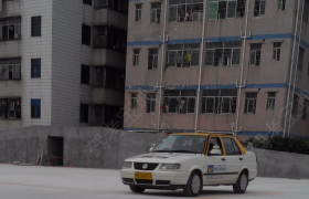 深圳吉顺达驾校