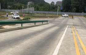襄阳华亿驾校