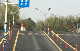 成都和平驾校