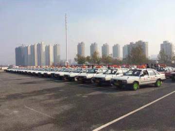 金盾驾校