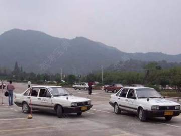 九洲驾校
