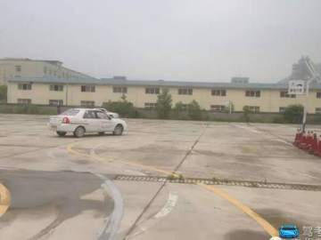 宏华驾校