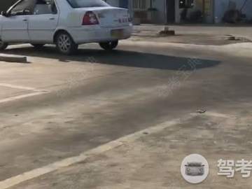 鑫谨训驾校华科分校