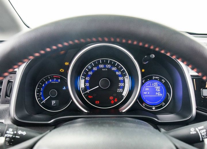 #拍照识车#帮我看看这是什么车？30