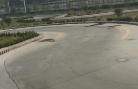 新乡万众驾校
