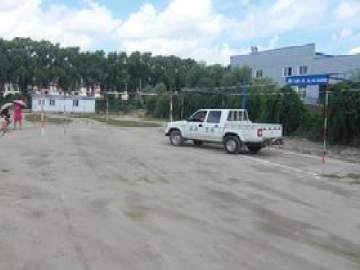 梅河口市驾校