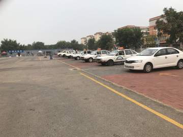 舍尔得驾校