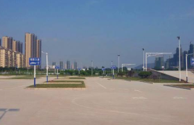 深圳坤元驾校三联分校驾校